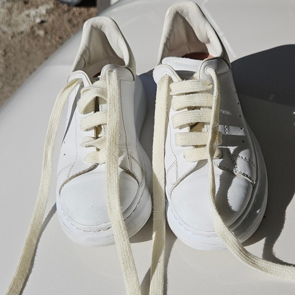 Kids Alexander McQueen White Shoes - Picture 2 of 5